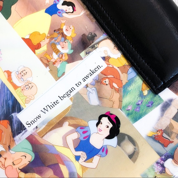 Oroton x Disney Snow White Collage Clutch - Picture 3 of 8